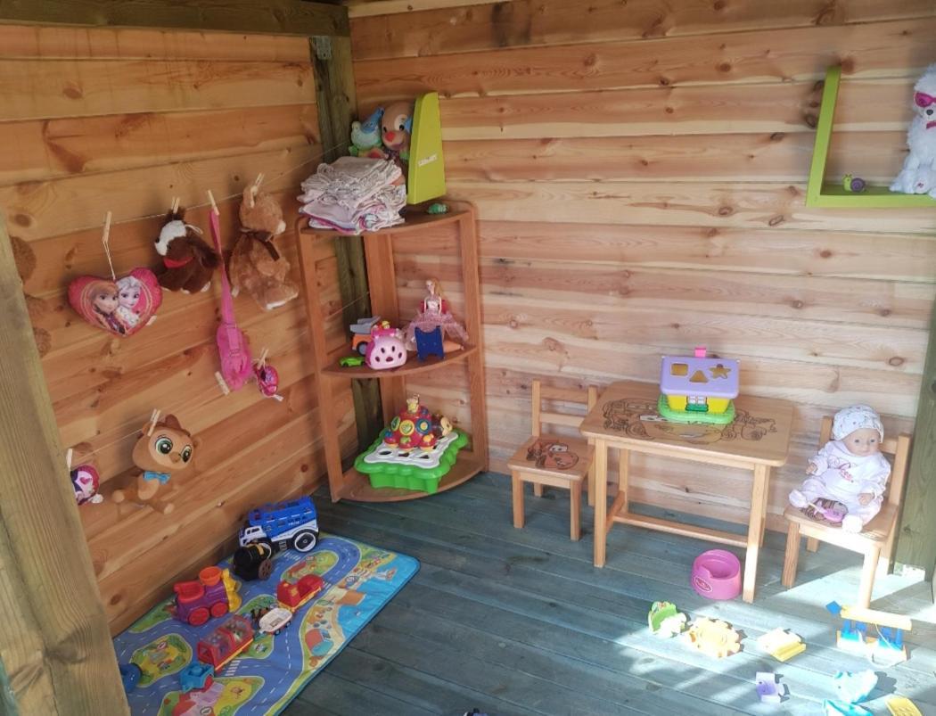 Wczasy Na Kaszubach U Hani Wiele Exterior foto